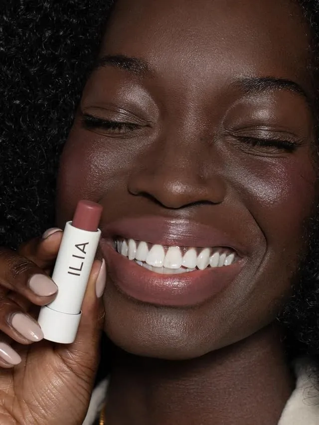 ILIA - Clean Tinted Lip Balm - with Moisture-Boosting Ingredients and Sheer, Buildable Color