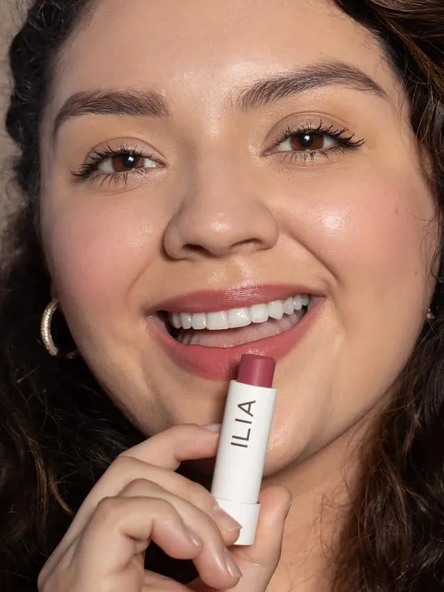 ILIA - Clean Tinted Lip Balm - with Moisture-Boosting Ingredients and Sheer, Buildable Color